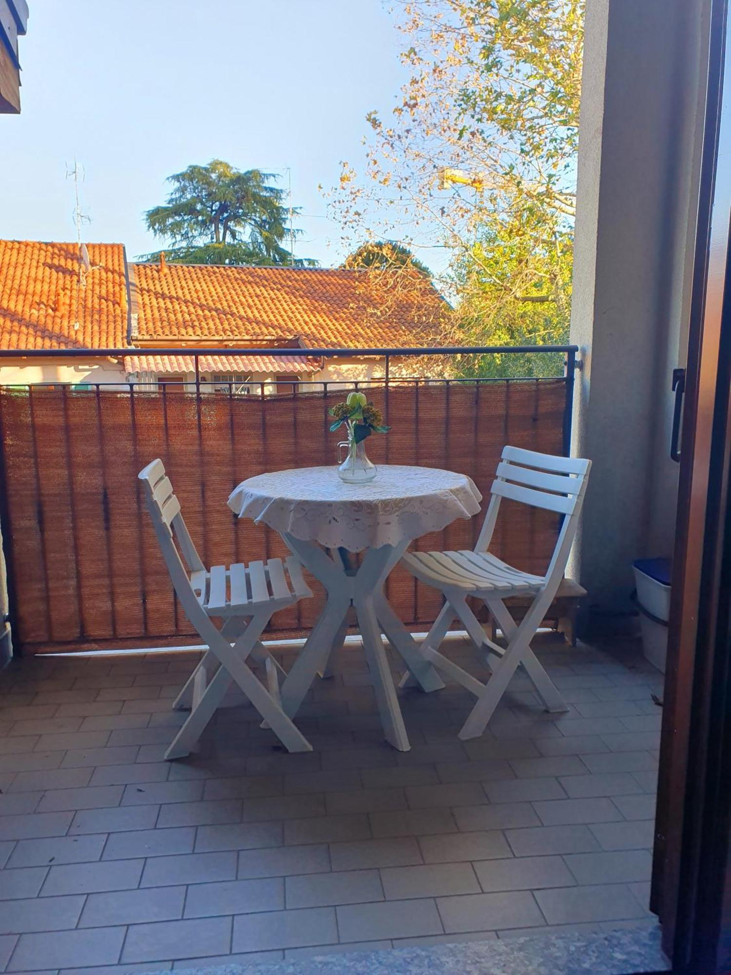 Ferienwohnung Dimora Chiaretta Caronno Pertusella Exterior foto