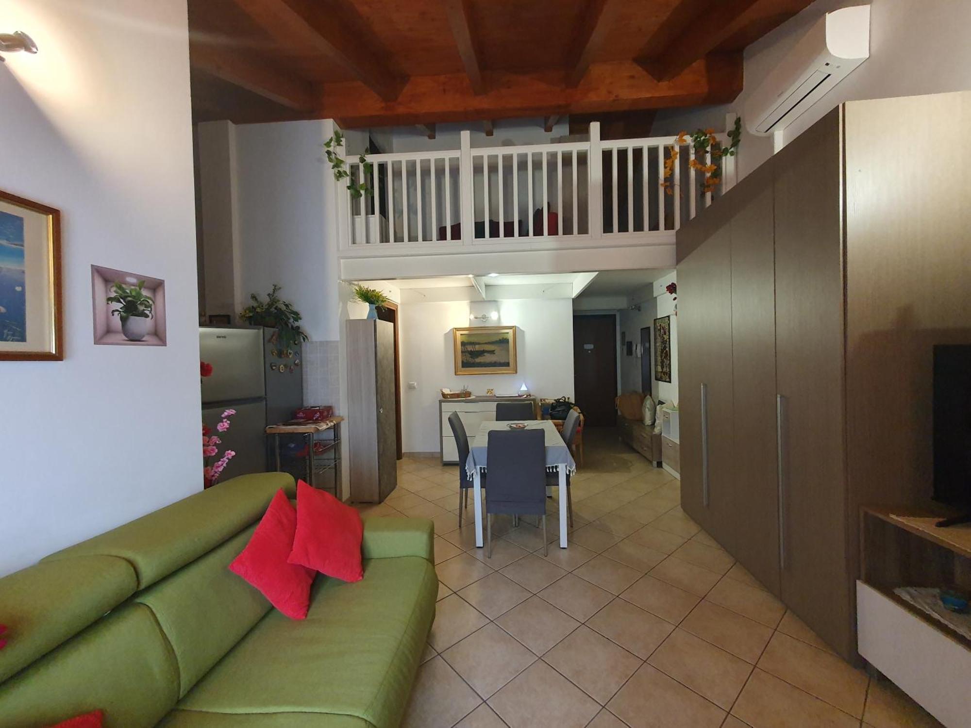 Ferienwohnung Dimora Chiaretta Caronno Pertusella Exterior foto