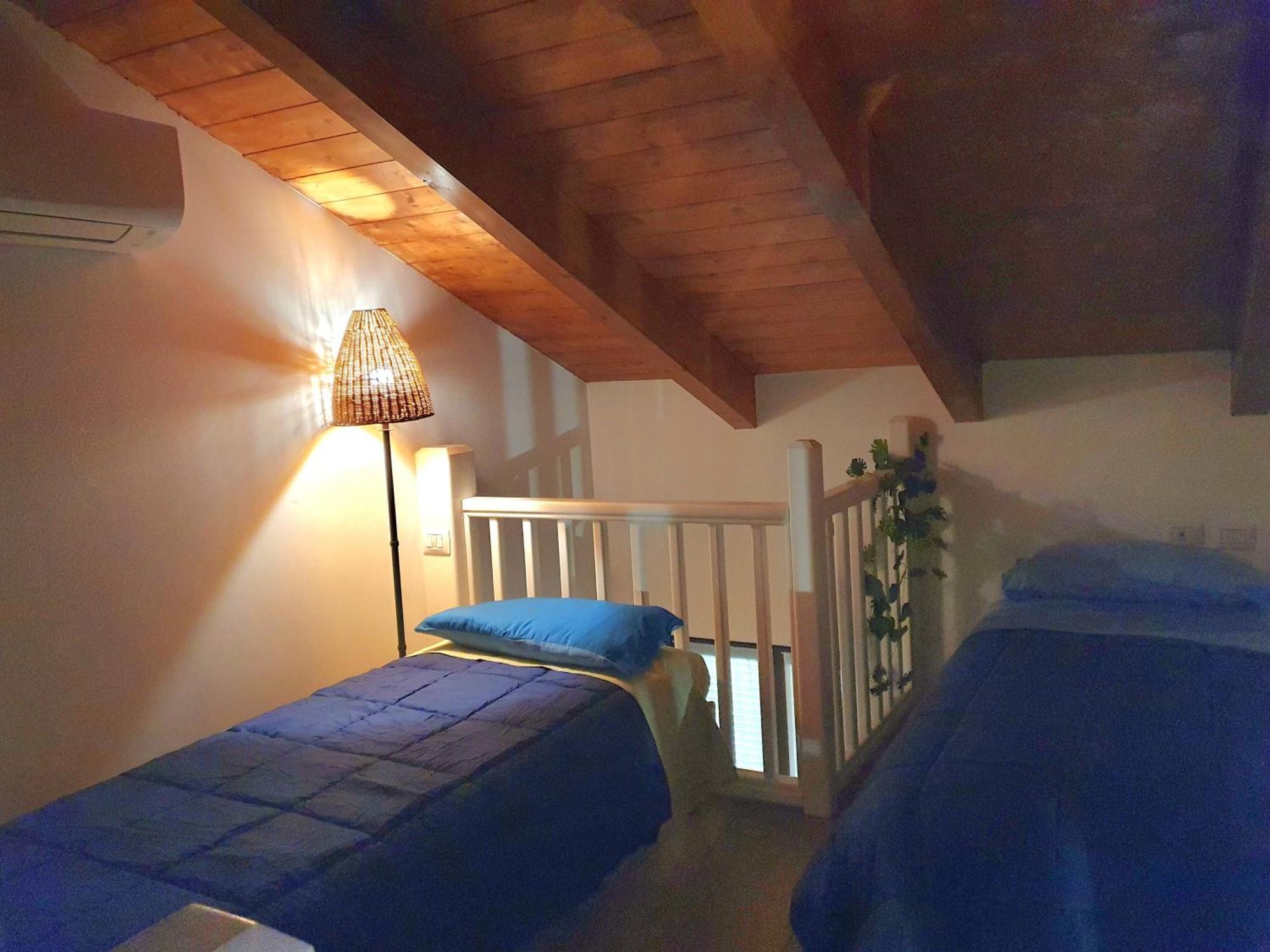 Ferienwohnung Dimora Chiaretta Caronno Pertusella Exterior foto